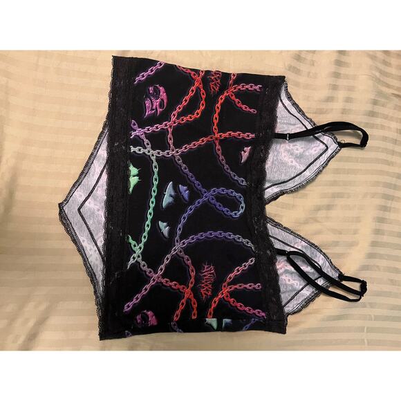 Swixxz crop tank top chain skull graphics lace accent Y2K Goth baby doll large - Picture 8 of 8